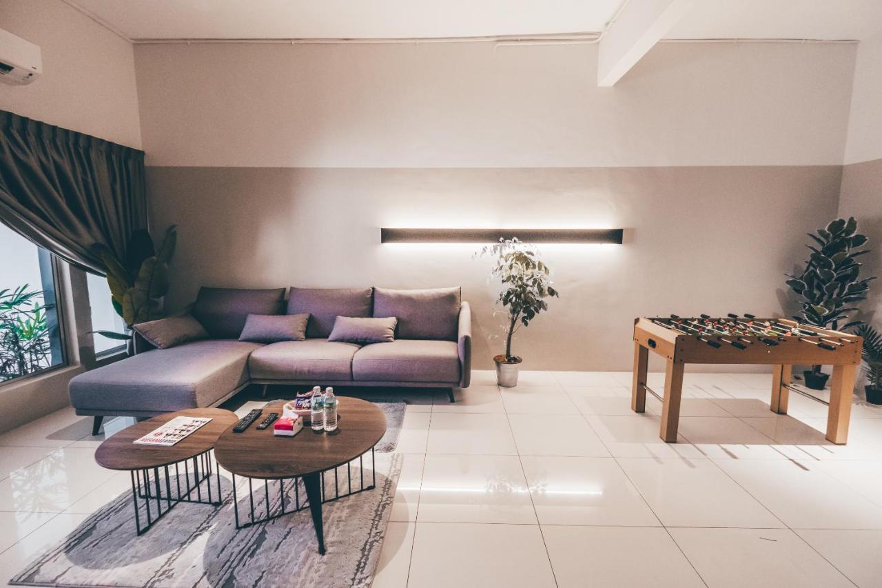 J Residence Banting  Buitenkant foto